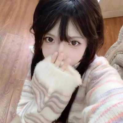黑暗中的两个人
